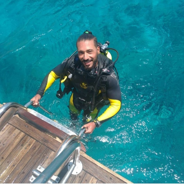 Carlos dive instructor Red Coral Dive Center Aqaba